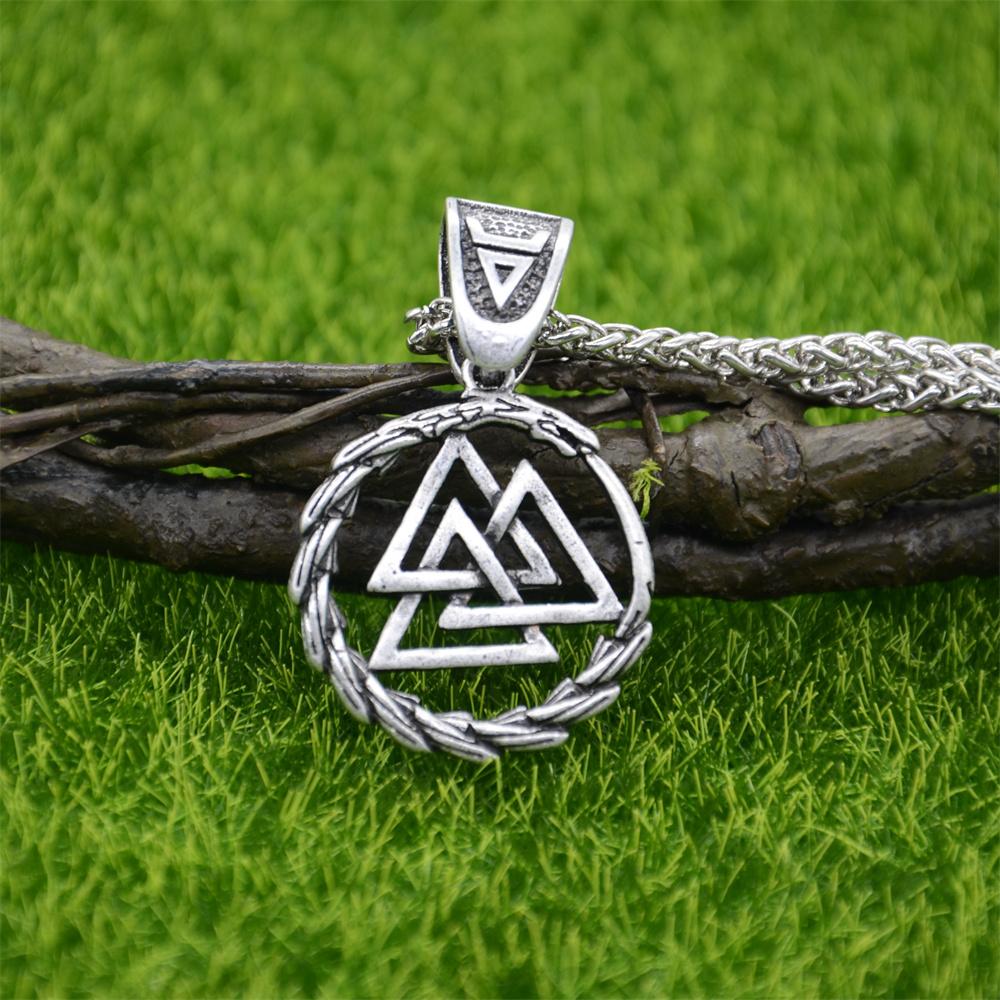 Goth Ouroboros Norse Vintage Dragon Necklace Pendant Gothic Accessories Amulet Viking Runes Jewelry Neclaces Women Men
