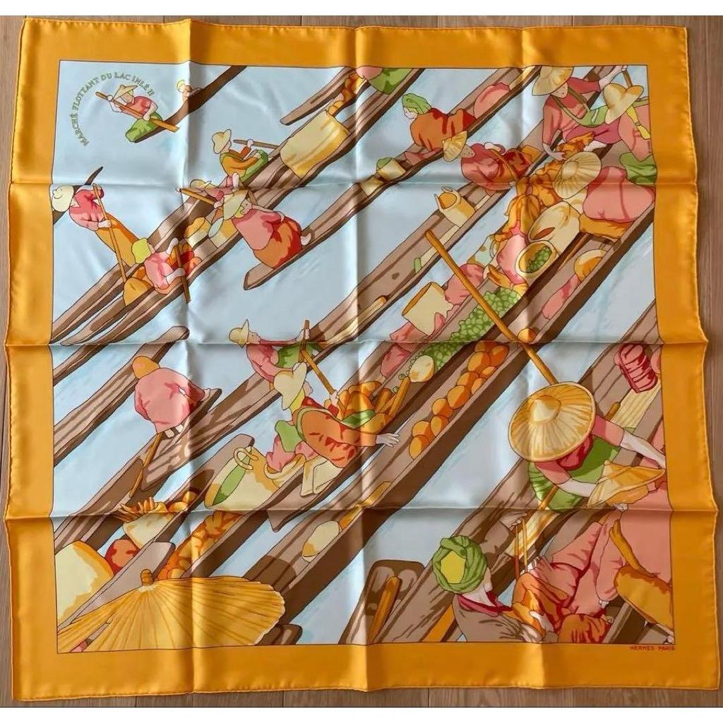 Used New HERMES Carre 90 Scarf with Arrangement Leaflet