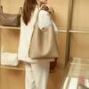 2025 New Casual Soft Leather Handbag for Women, Niche Single-Shoulder Underarm Bag, High-End Large-Capacity Crossbody Bucket Bag