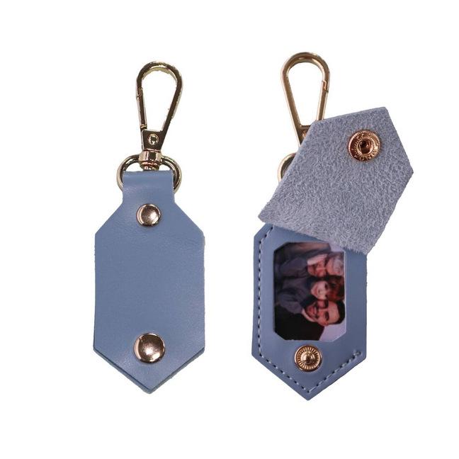 In-stock Leather Case Keychain Set: PU Leather Couple Keychain with Big Head Stickers, Photo Frame, and Mini Photo Album. синий
