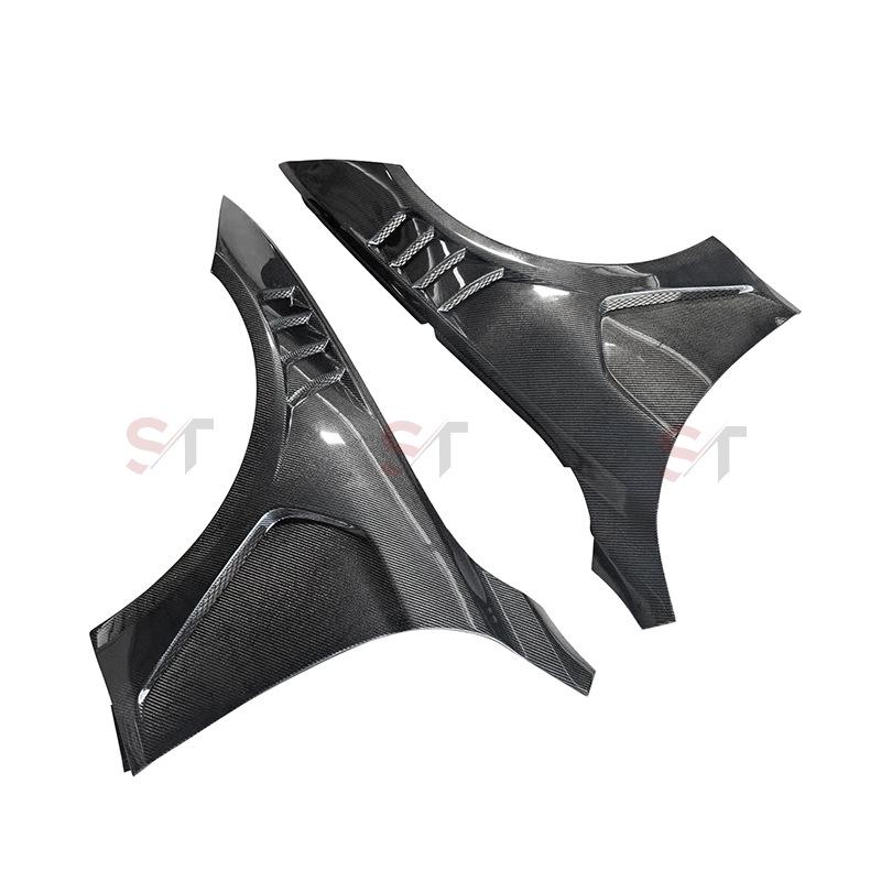 BMW M4 F82 Carbon Fiber Fender Flares Body Kit