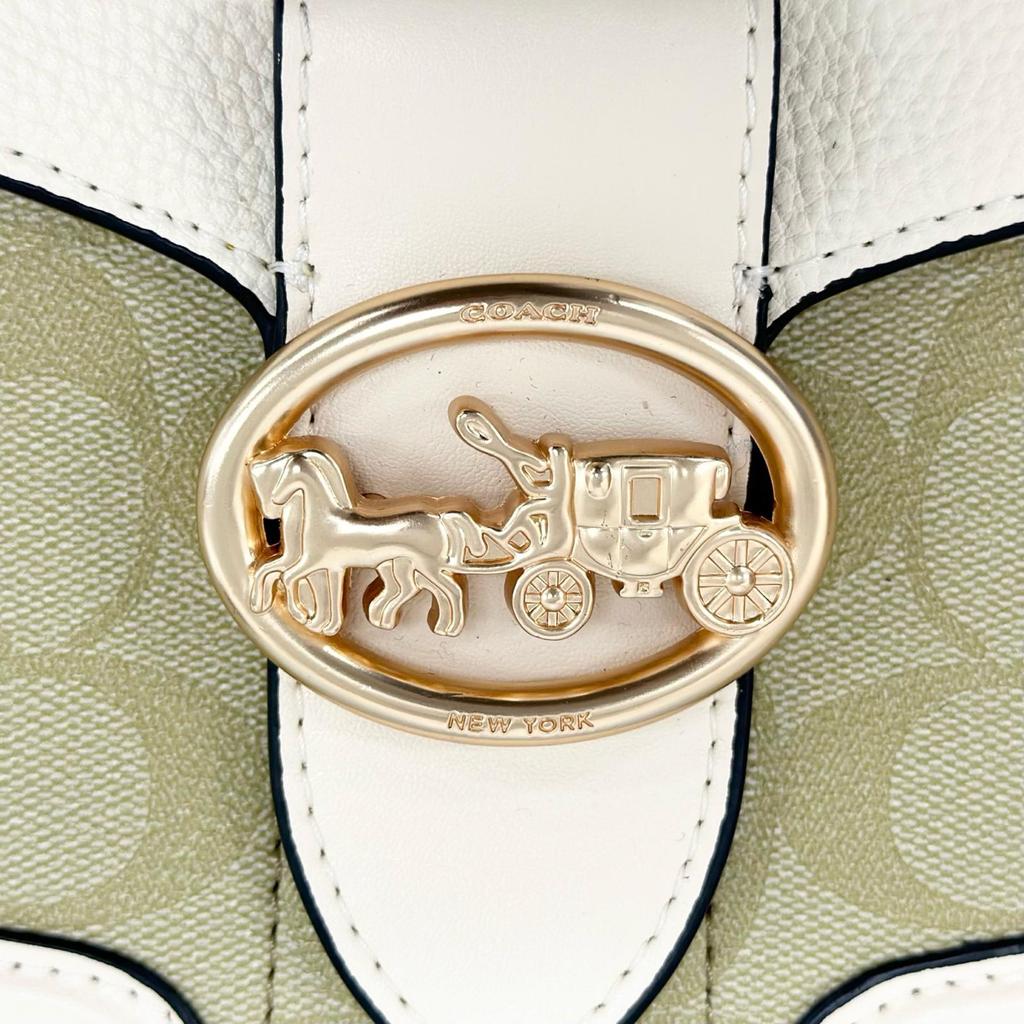 Coach C2806 Shoulder Bag White Women Signature Used