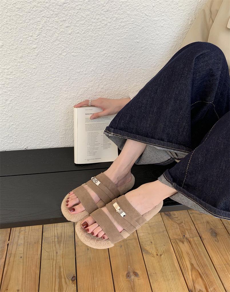 2025 new autumn and winter plush shoes casual outer wear thick-soled color matching one-word women's slippers