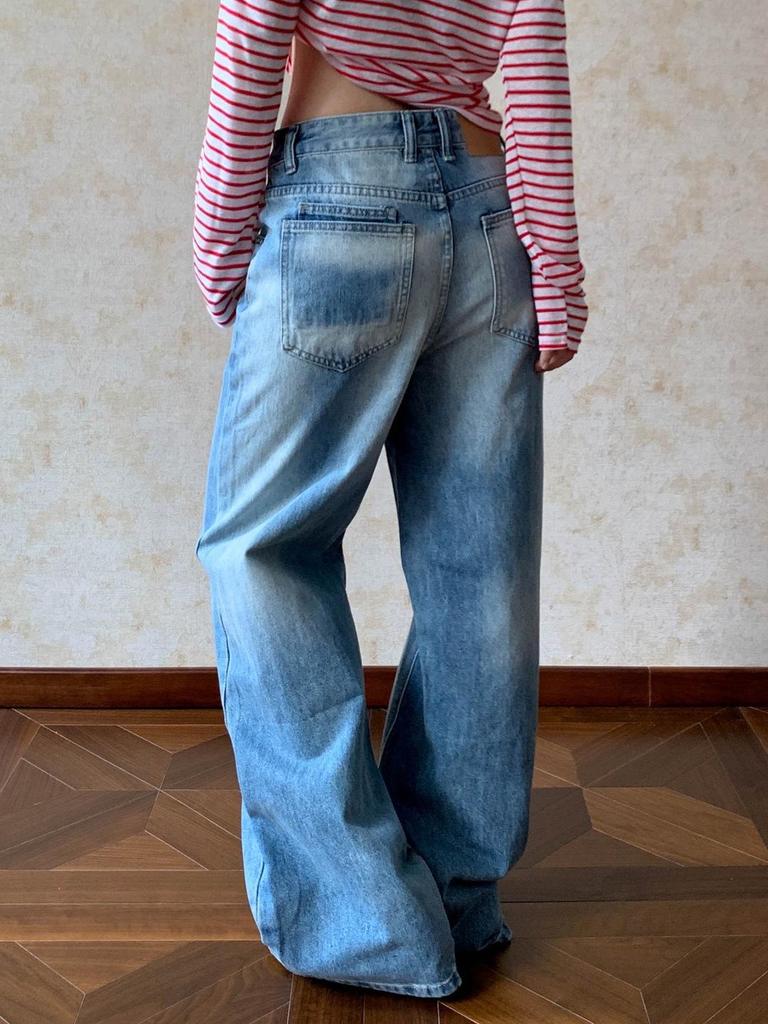 Unisex Retro Distressed Washed Wide-Leg Jeans with Clean Fit Design