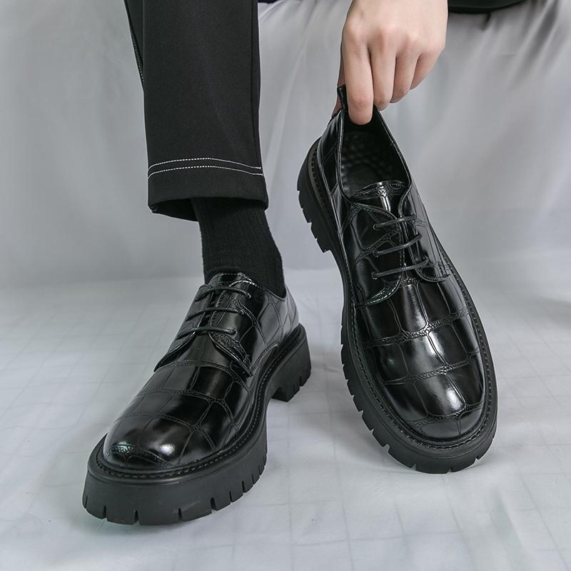 Fashion Black brown men's leather shoes Gentleman retro style Fashion outdoor street casual youth Thick soled shoes Versatile 38-46