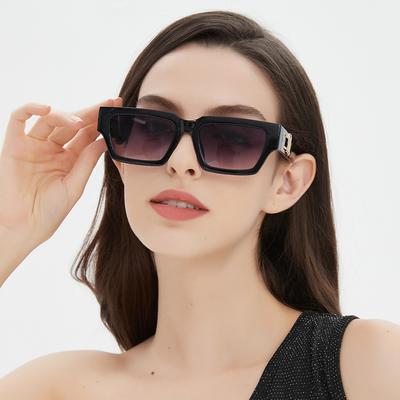 New Fashion Square Frame Sunglasses High-end Summer Anti-ultraviolet Hollow Decorative Temple Sunglasses Men MN5545
