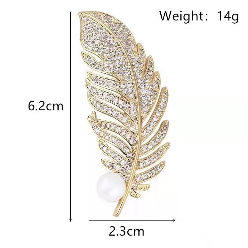 Elegant Luxury Brooch: Versatile and Exquisite Pin for Suit Jackets - Japanese and Korean Inspired Design