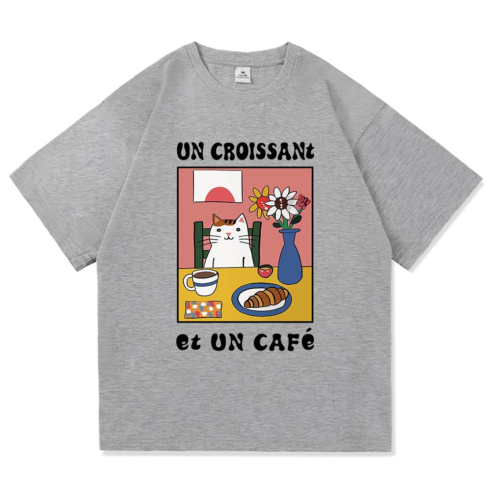 Vintage French Cafe Cat T Shirt Fashion Men/Women Funny Letter Un Croissant Et Un Cafe T-Shirt High Quality Cotton Tees Shirts