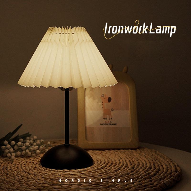 Nordic Bedroom Bedside Desk Lamp Home Fabric Lampshade Dining Bar Table Lamps USB Pleated Atmosphere Light Indoor Decoration