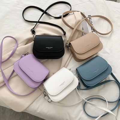 Trendy taška přes rameno na sedlo Dámská taška přes rameno z PU kůže Jednoduchá jednobarevná taška s klopou Messenger Bag Módní kabelky Pouzdro