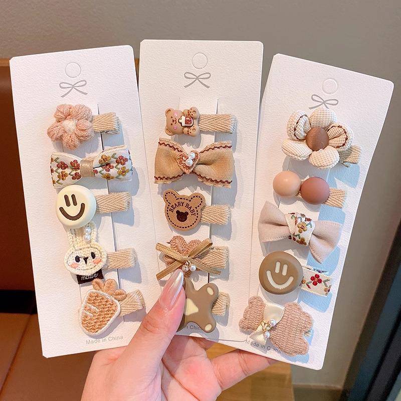 Retro Cute Baby Hair Clips – Gentle Fabric Flower Headwear for Girls