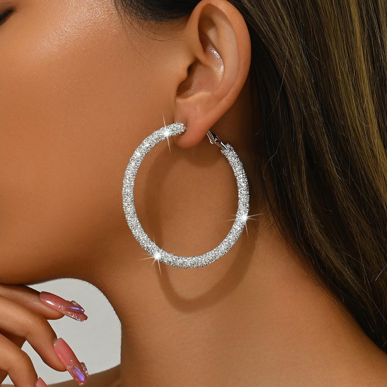 

Женские европейские и американские преувеличенные витые круглые серьги, персонализированные простые серьги с темпераментом