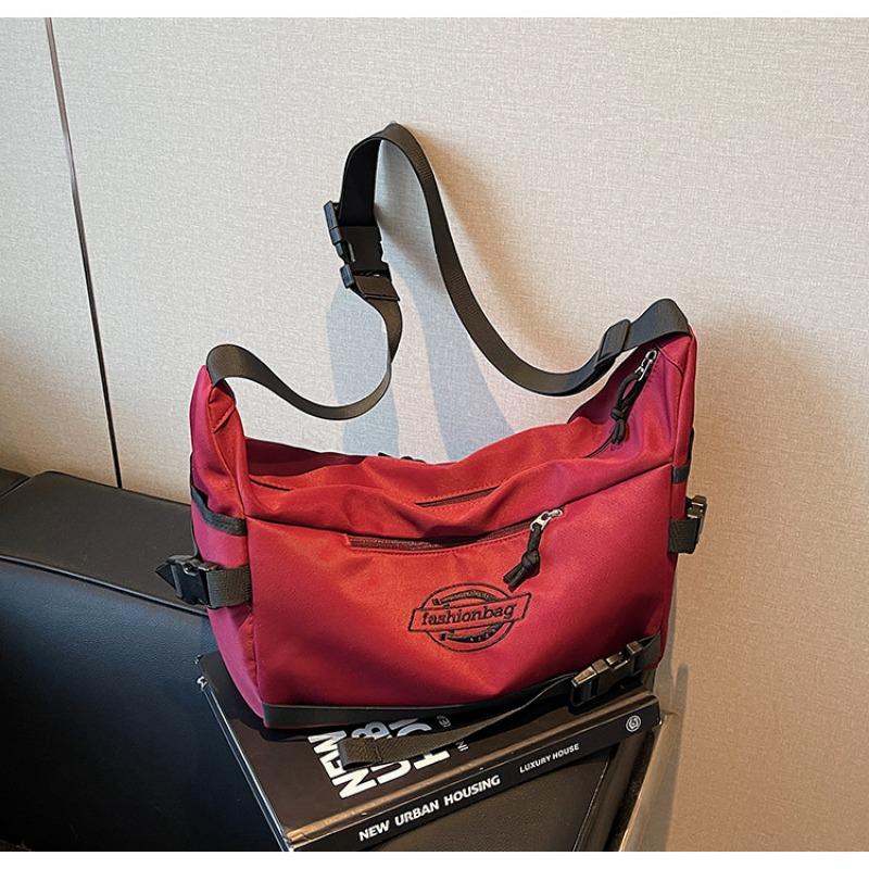 

New spring trendy brand literary men s and women s casual daily mailman single shoulder oblique span bag бордовый