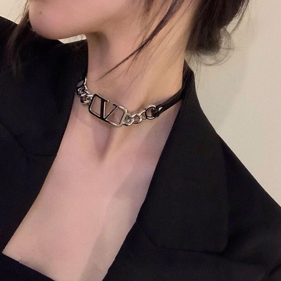 Chic High-End V-Letter Metal and Leather Choker for Women
