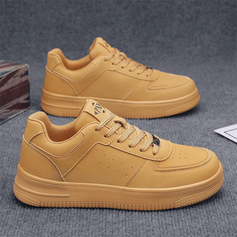 

Men s Shoes New Breathable Small White Male Students trend All-matching Light Anti-slip Sneakers Casual Skate 40