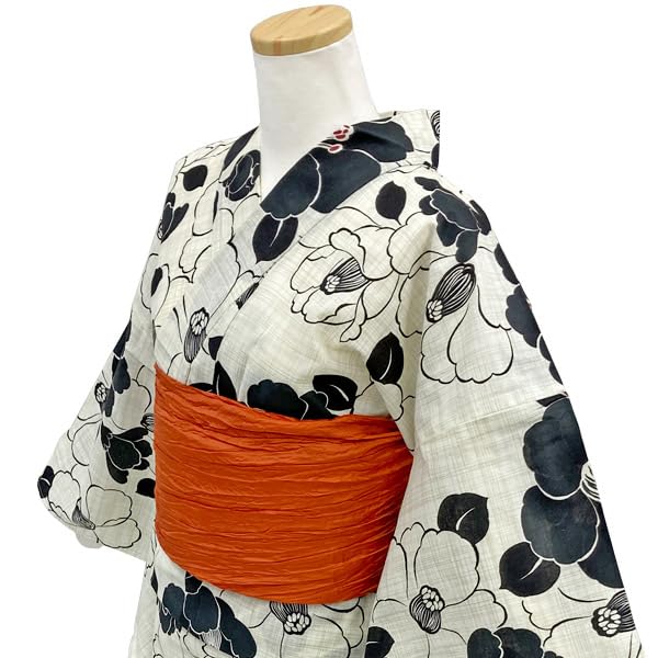 Kyoto Kimono Yuzen Yukata and Obi Set in with Monochrome Camellia and Floral Retro Style (2 Pieces) Off-White Prints,