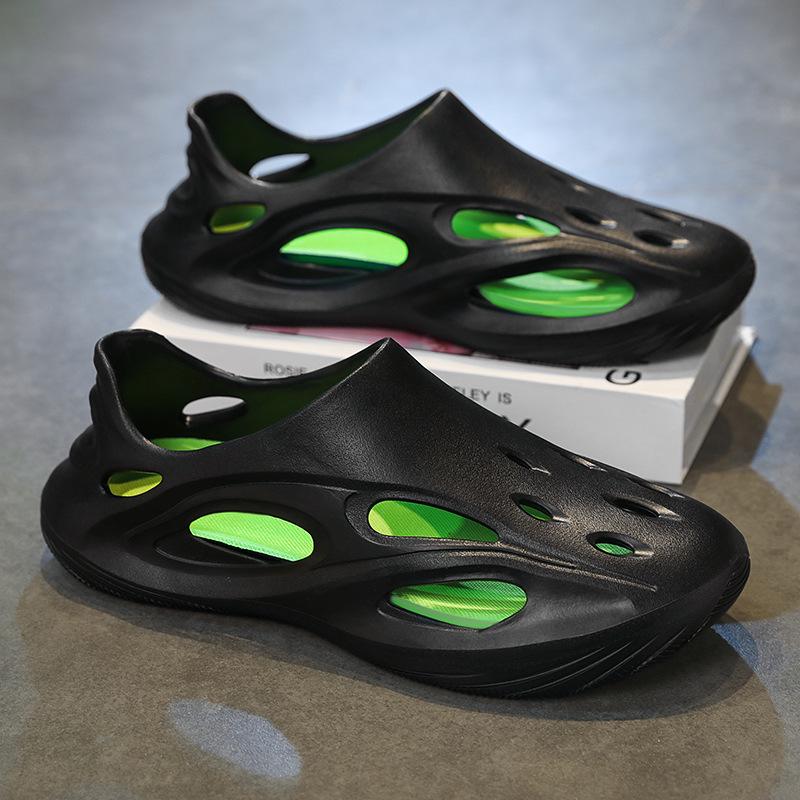 Men's Breathable Tech-Inspired Non-Slip Clog Sandals for Outdoor Sports and Beach Activities