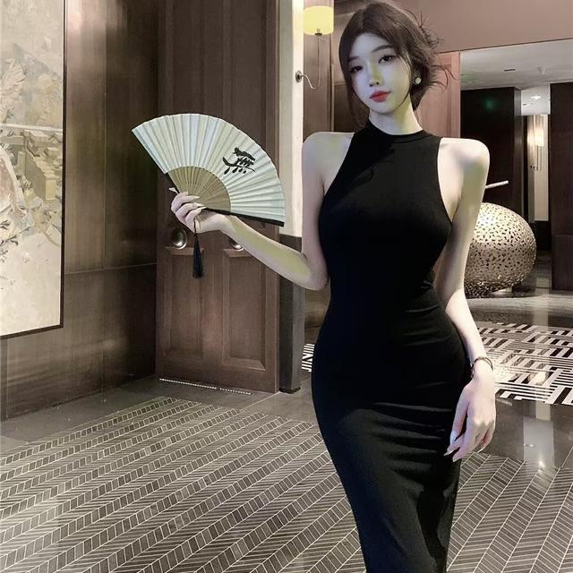 Black High-Neck Halterneck Sleeveless Bodycon Maxi Dress