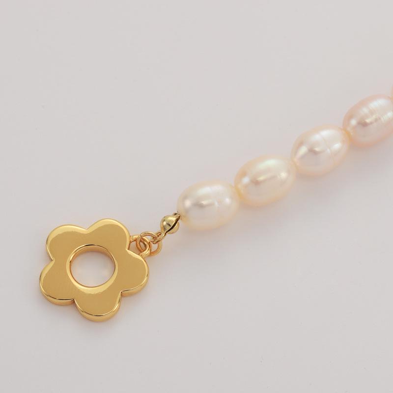 Copper Gold Floral Freshwater Pearl Bracelet for Women - Versatile European and American Fashion with OT Clasp