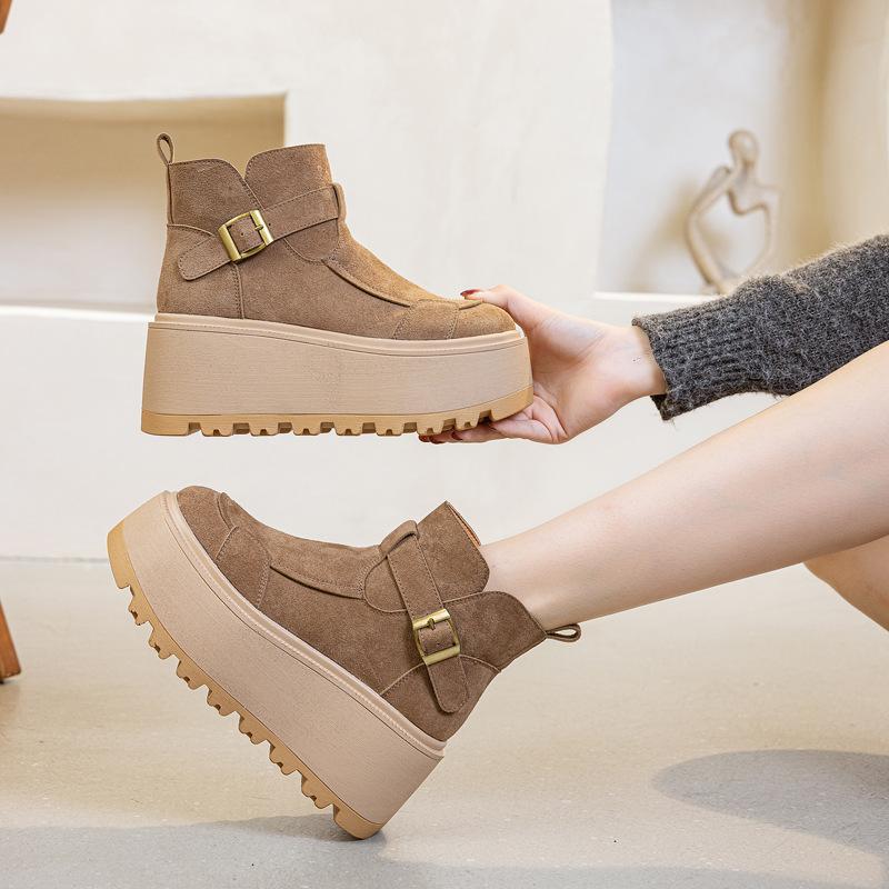 Platform short boots women's Korean version 2025 autumn and winter new solid color round head muffin shoes simple fashion versatile tide