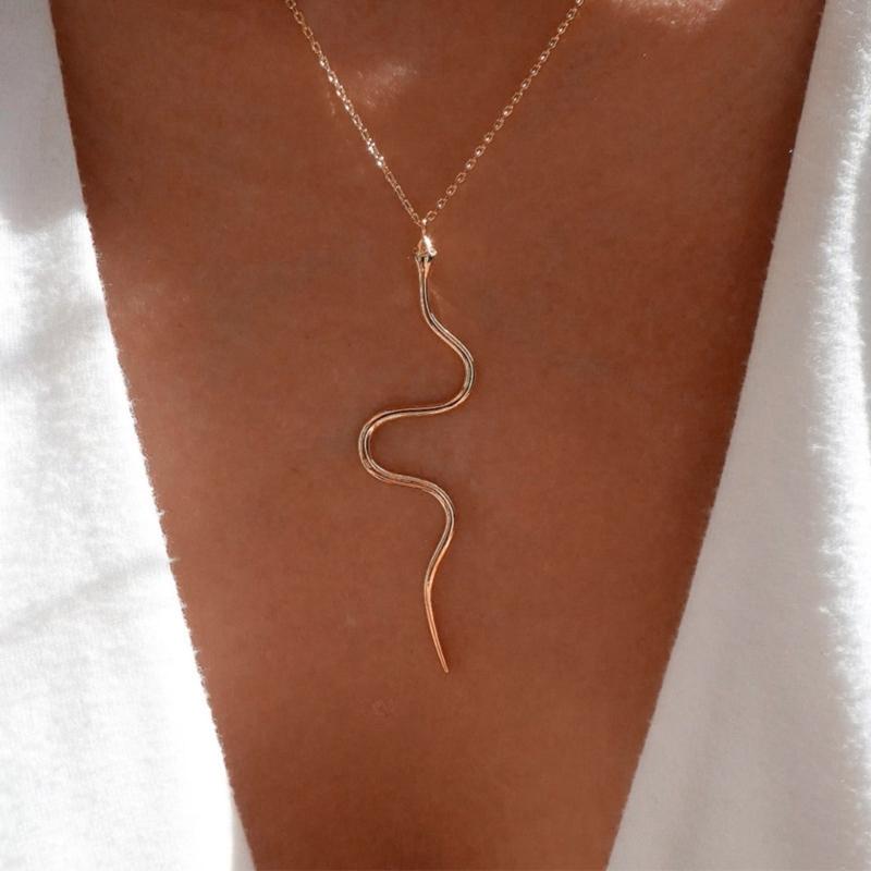 Dainty Serpents Neck Chain Jewelry Distinctive Gold/Silver Snake Pendant Necklace Neckchain Charm for All Occasion
