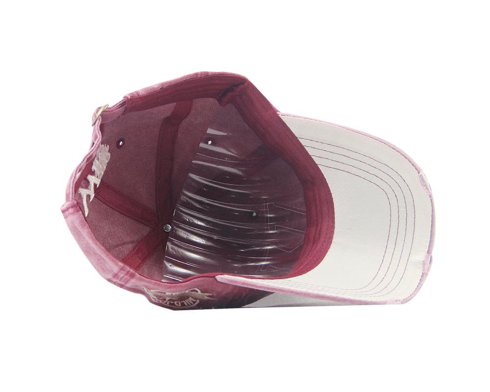 The New Korean Version of Trendy Men's and Women's Sun Hats, Summer Sun Protection Hats, W Letter Hats, Old Peaked Caps Are In Stock.