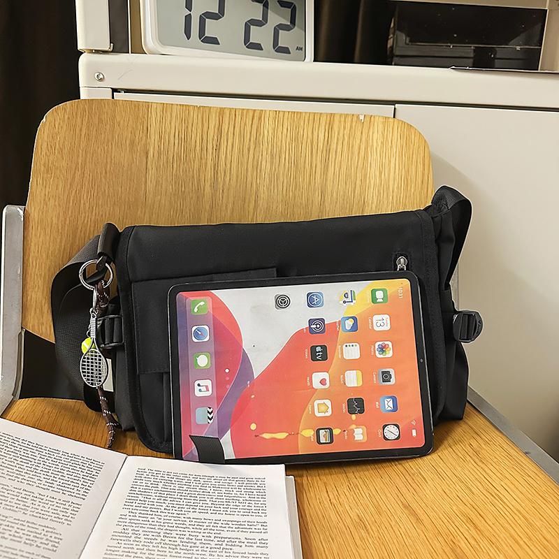 Mäns Messenger-väska Dam Axelväska Pendlar Väska Stor Kapacitet Student Klass Bokväska