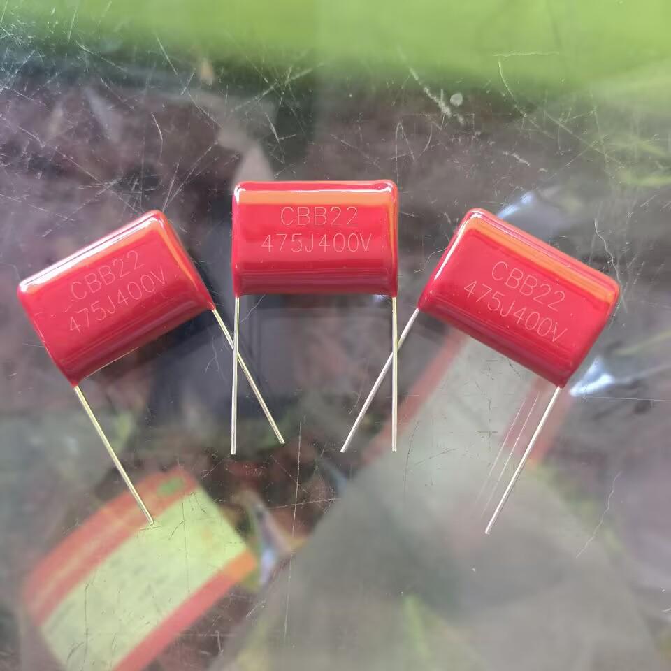 CBB Metallisierter Folienkondensator 4,7µF 400V, 475J, 25mm Anschlussabstand