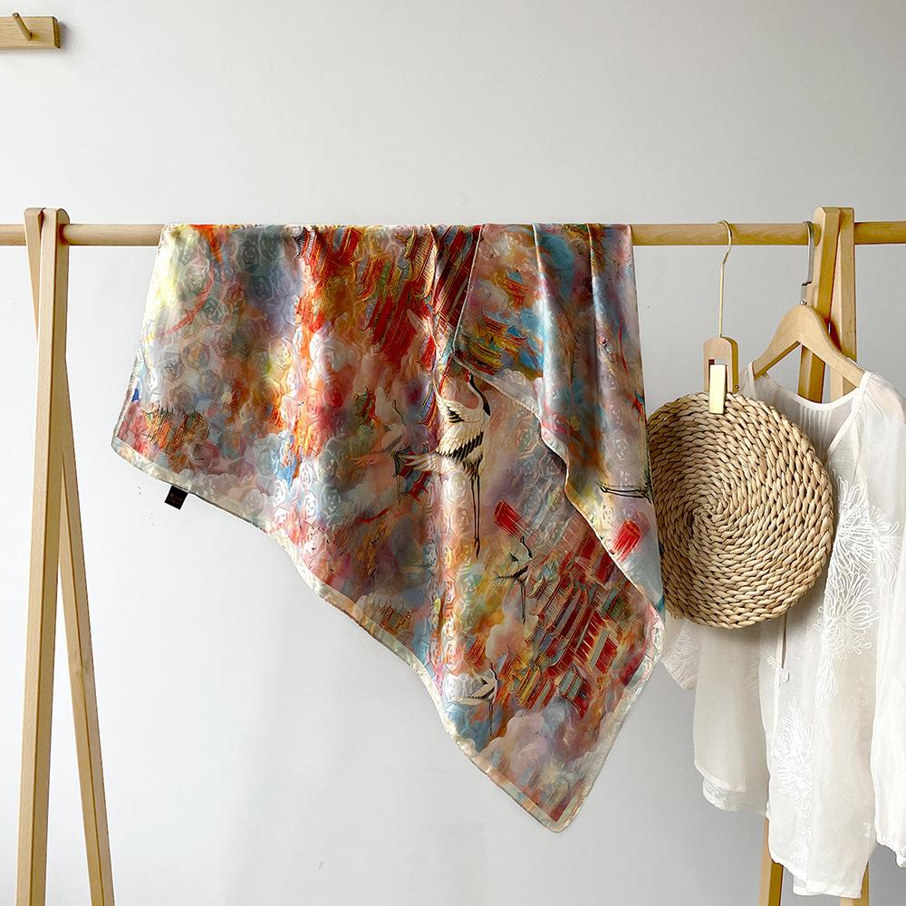 Neuer Seidenschal mit chinesischem Druck für Damen  High-End Leichter Luxus Retro Schal Quadratischer Schal Sonnenschutzschal