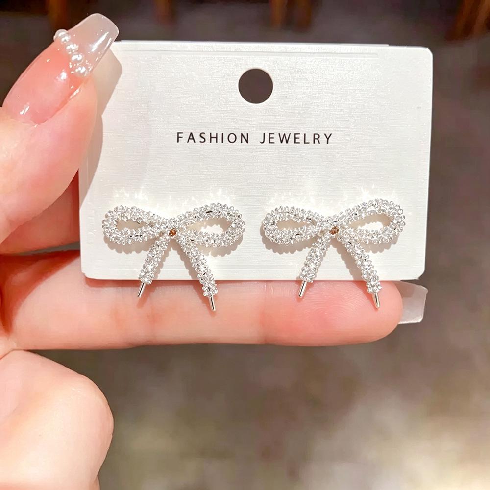 Elegant Irregular Geometric Bow Knot Silver Flake Earrings