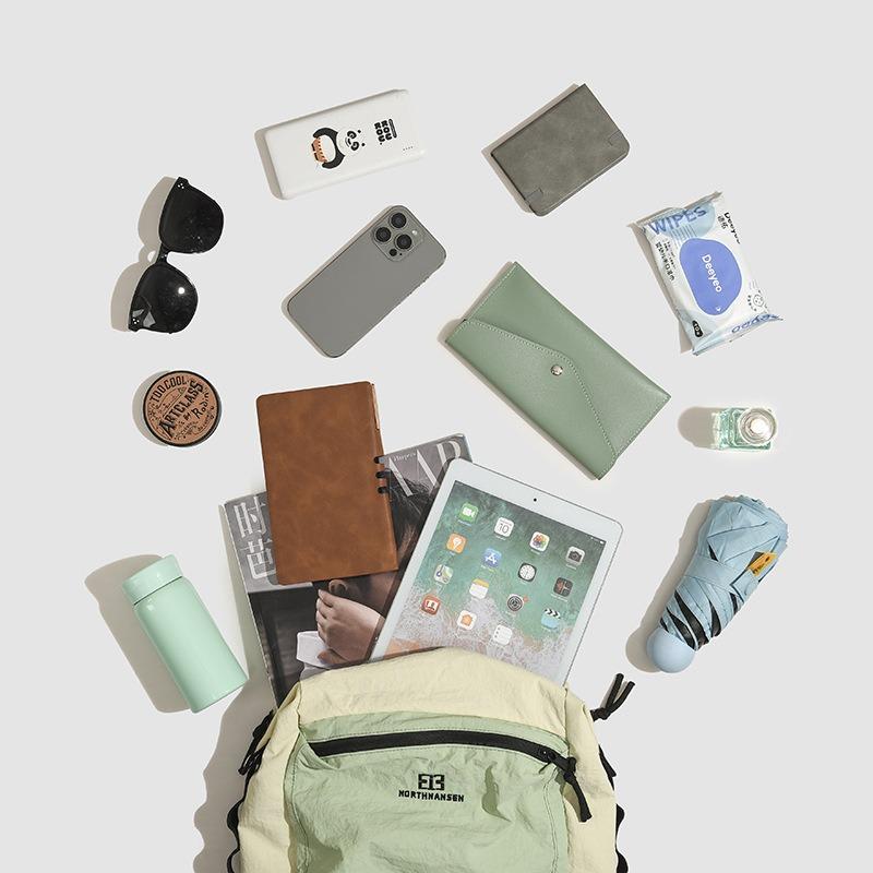 Casual Outdoor Travel Backpack New Casual Versatile College Student Schoolbag Travel Backpack