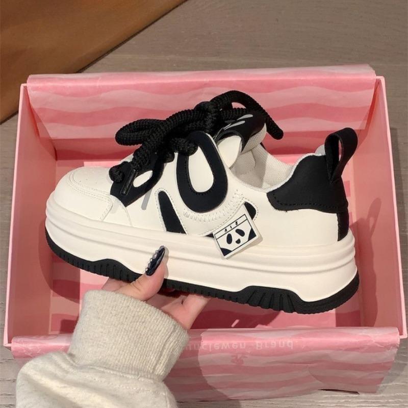 

Универсальная обувь на толстой подошве Популярные женские кроссовки Новая повседневная спортивная обувь для пап 39 чёрный