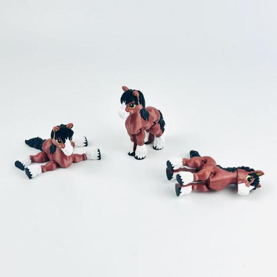 3D Printed Foal Animal Figurine Full Articulated Flexible Fidget Toy Small Brown Horse Desk Decor for Boys Girls
