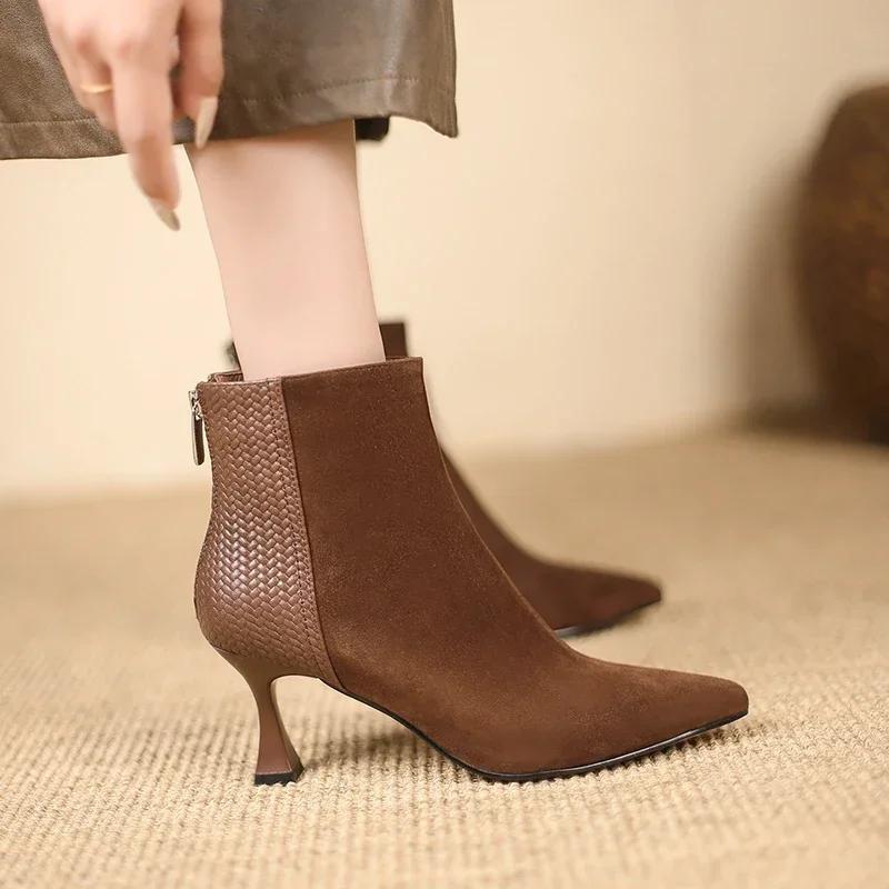 2024 New Pointed Toe Women's Boots Spring and Autumn Back Zipper Comfortable Casual Professional Women's Naked Boots