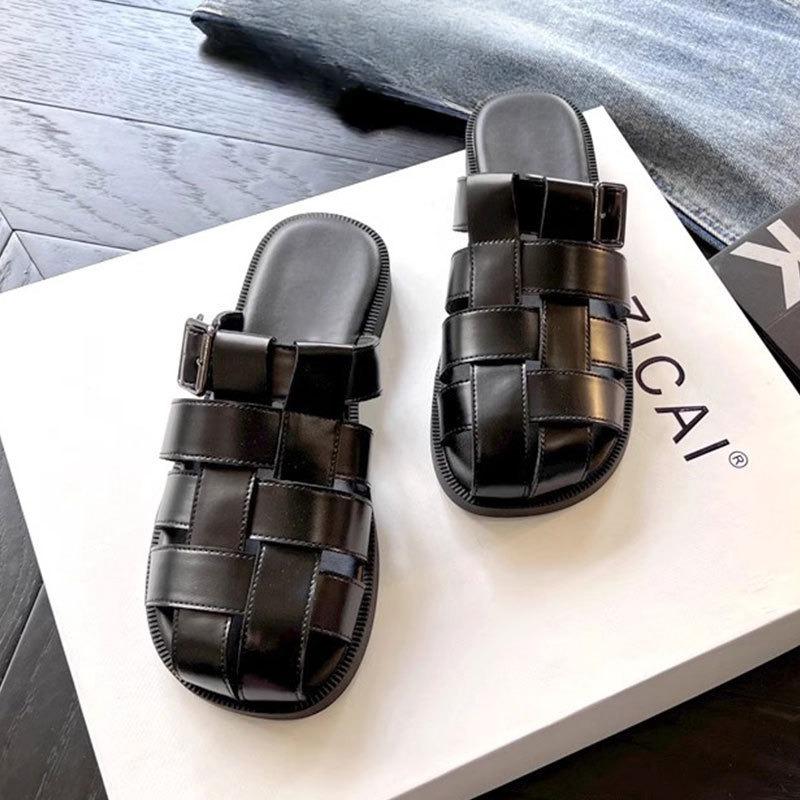 New Style Woven and Hollowed-out Pig Cage Shoes and Sandals