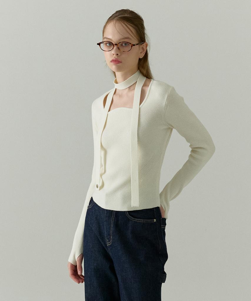 OSTKAKA Wool Blended Wave Neck Pullover Ivory