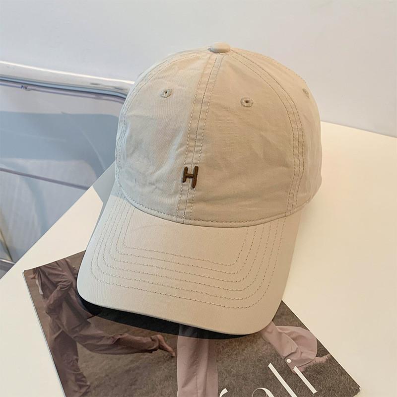 

Baseball Stylish Purple Cap Women With Adjustable Fit Casual Embroidery Design бежевый