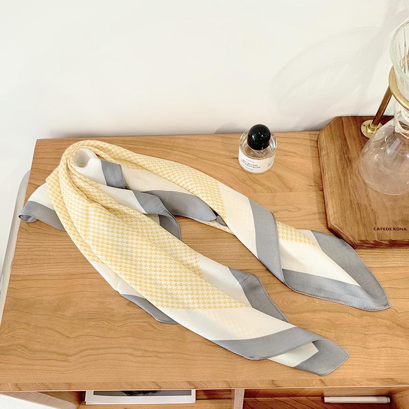 Retro Koreanischer Polka Dot Seiden-Haarknoten: Vielseitiger Damen-Dekorschal für Frühling und Herbst, 70×70 cm.