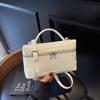 Niche 2025 summer new fashion casual shoulder oblique span bag handheld briefcase women's small square bag
