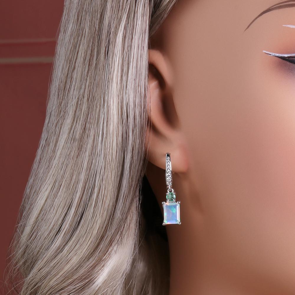 Luxuriöse 925 Sterlingsilber Ohrringe natürlicher OKT 6*8mm Opal echte Edelsteine feiner Schmuck für Damen Jubiläums- und Geburtstagsgeschenk
