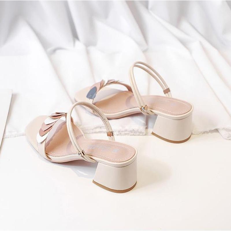 Модные сандалии для женщин на каблуках летние новые 2024 сандалии из натуральной кожи — фото 3