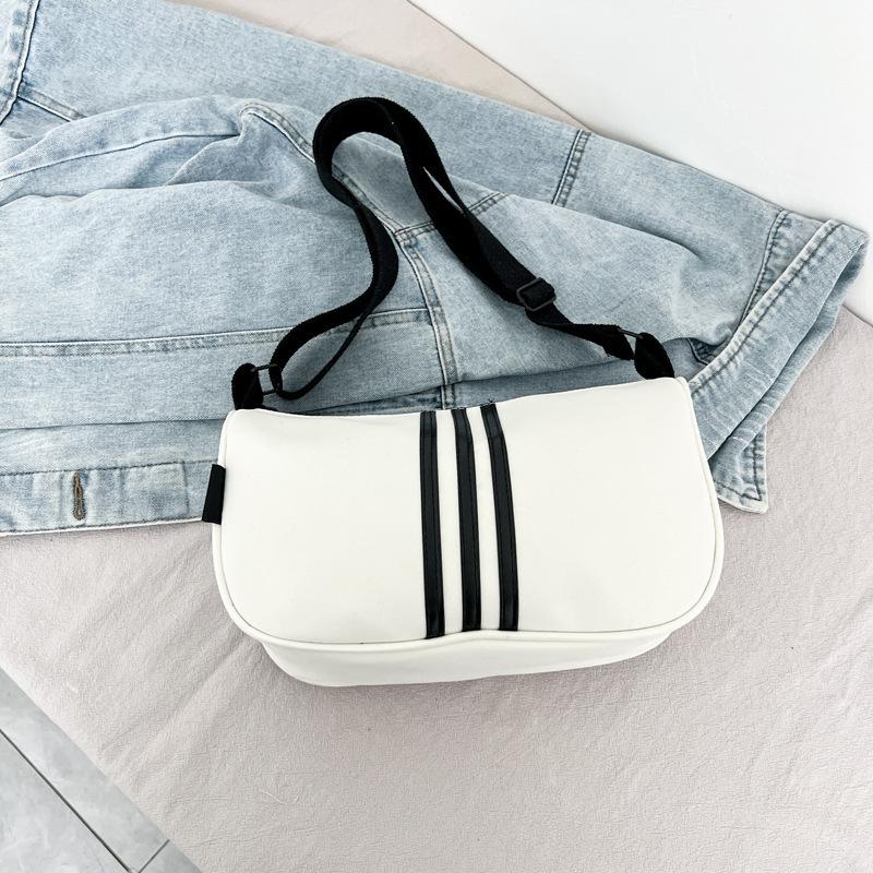 Sports Wind Crossbody Dumpling Bag Women's Large Capacity Simple Fashion Shoulder Bag Travel Work Commuter Small Square Bag
