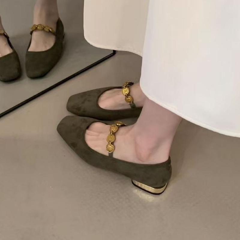 

Fashion 2025 Women s Fashionable simple and elegant Flat Velvet Surface Slip-On Low Heel Fashion Single Shoes Suitable 35