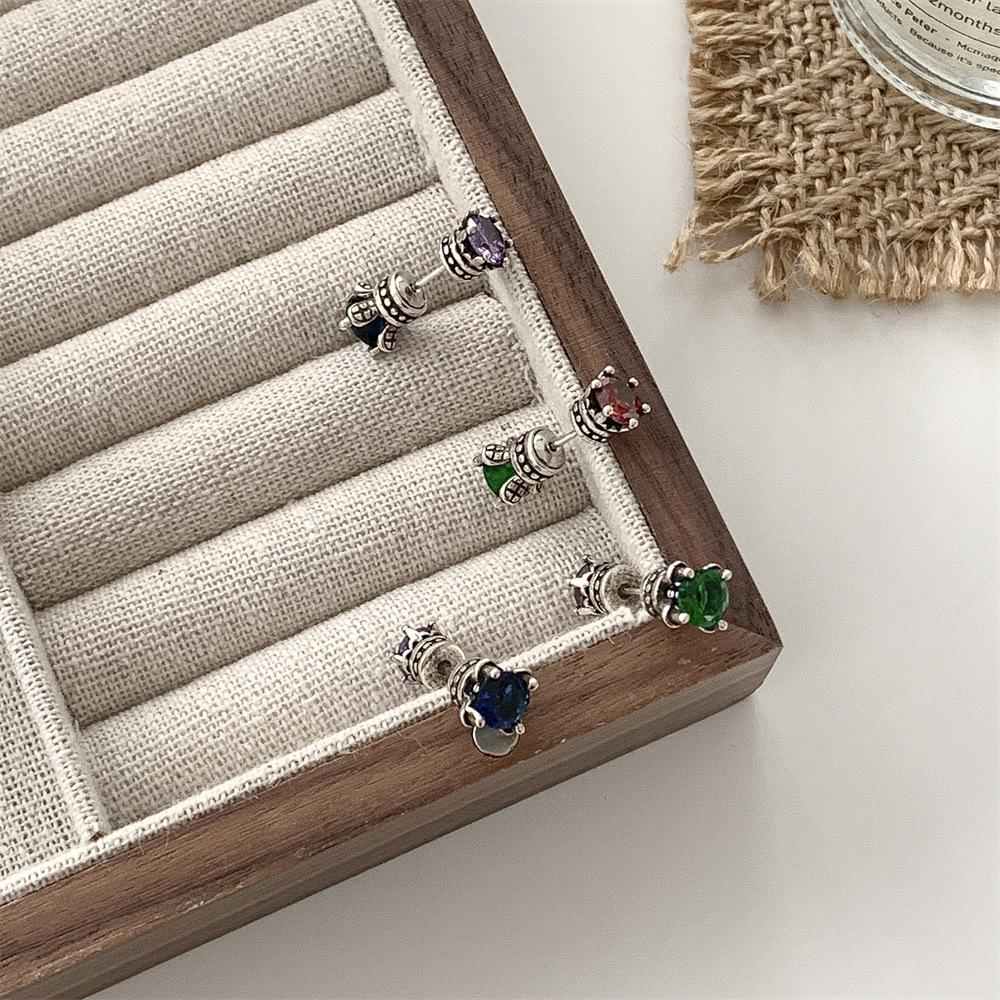 

Уникальные винтажные серьги-пусеты с цветным цирконием для женщин, индивидуальный дизайн с ощущением высокой моды и роскоши