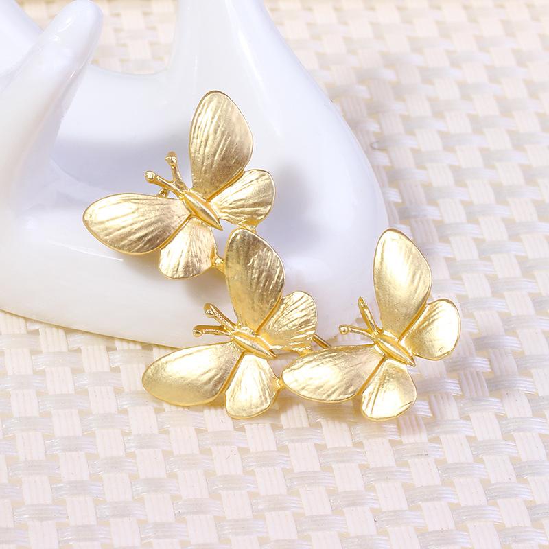 

SKEDS Elegant Matte Metal Butterfly Brooches Pins For Women Fashion Wedding Party Jewelry Simple Metal Accessories Brooch Pin золотой