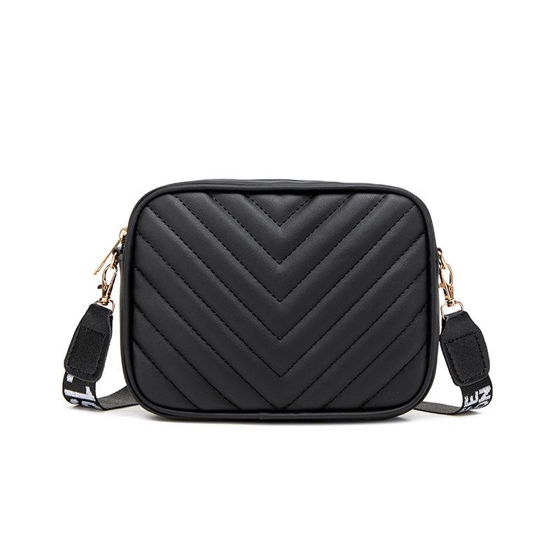 Embroidery chain bag New candy color bag One shoulder messenger mobile phone bag Women's bag Small square bag