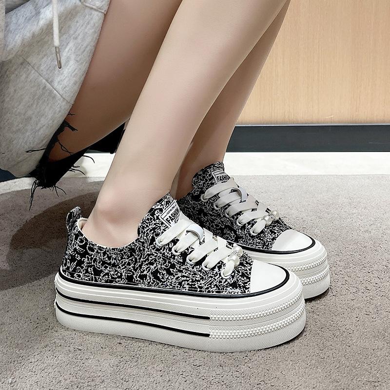 Thick-soled Heightening Canvas Shoes Women's 2025 Spring and Summer New Little White Shoes National Style Embroidery Ins Tide Sports and Leisure Boar