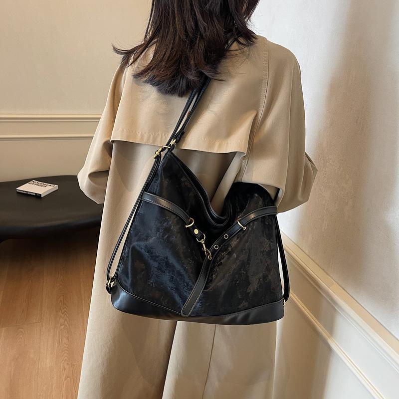 Retro large-capacity bag women's 2025 new fashion high-end tote bag casual and light lazy wind backpack