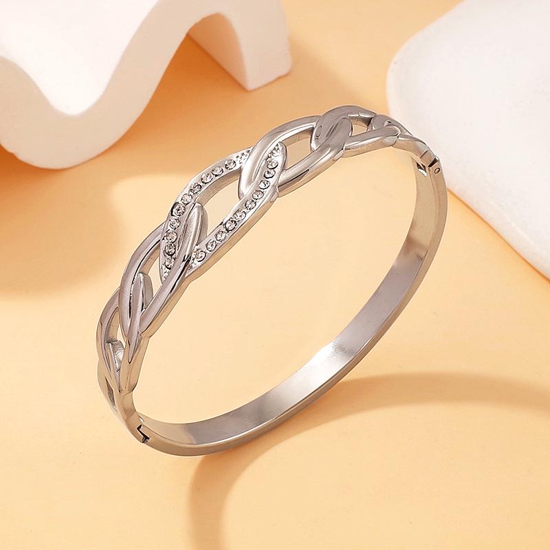 Diamond Inlaid Luxury Titanium Steel Bracelet – Gold Plated, Simple & Stylish Design