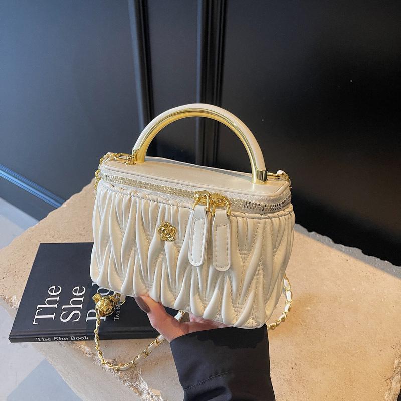 Niche Design Women's Versatile Luxury Shoulder & Crossbody Chain Bag (2025 Edition)
